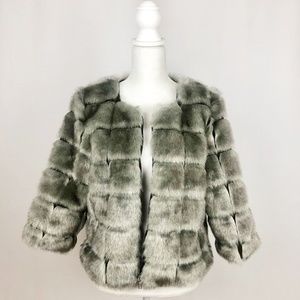 Cirana Faux Fur Crop Jacket Size M